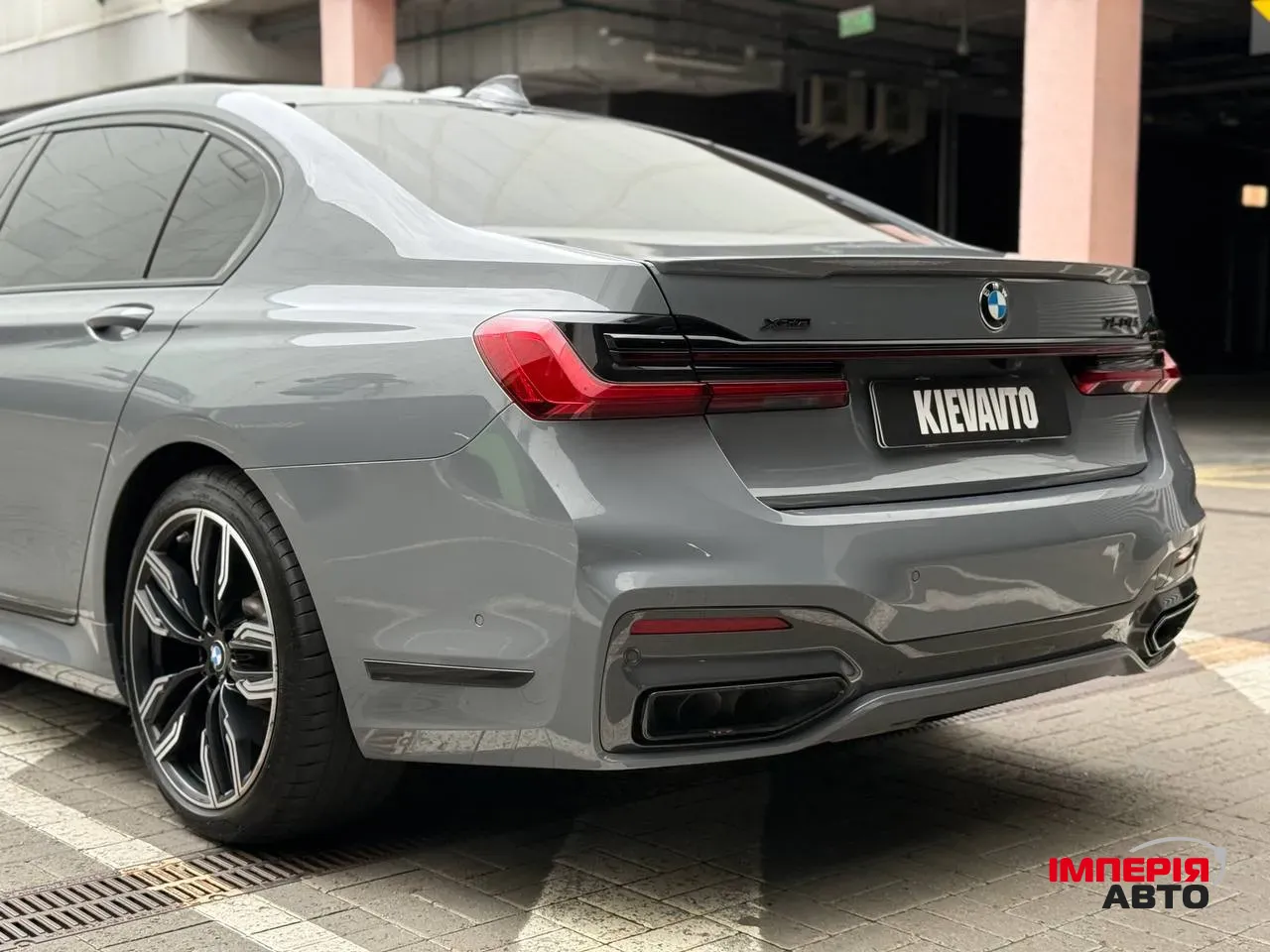 BMW 7 серії - фото 7