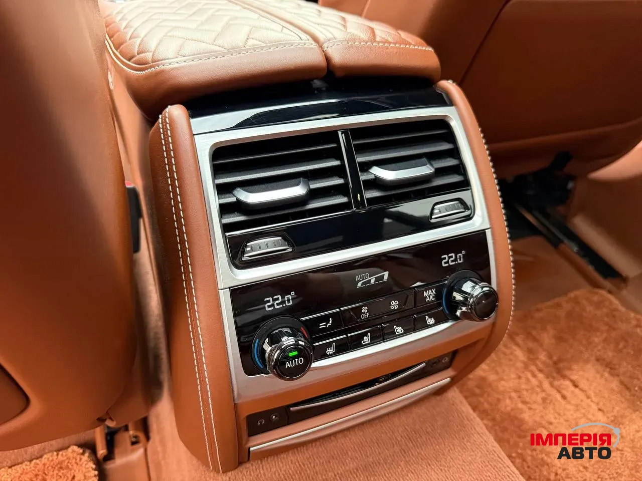 BMW 7 серії - фото 30