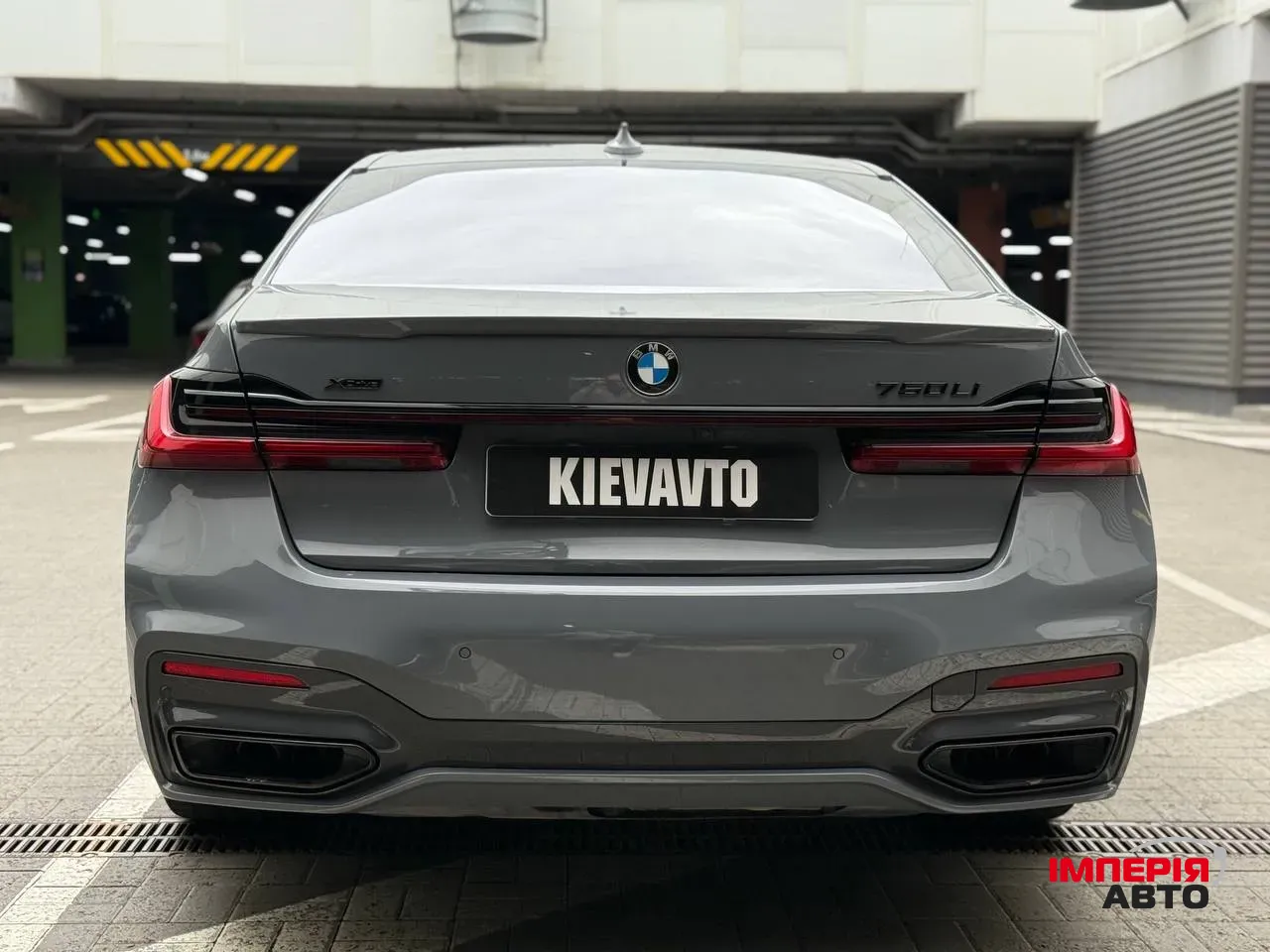 BMW 7 серії - фото 9