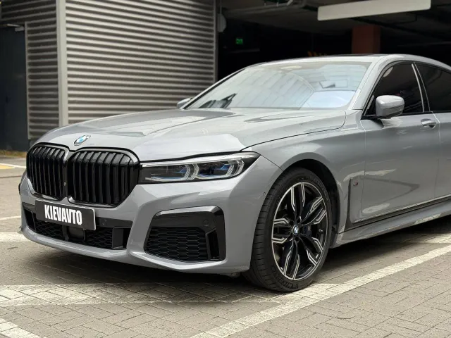 BMW 7 серії - фото 2