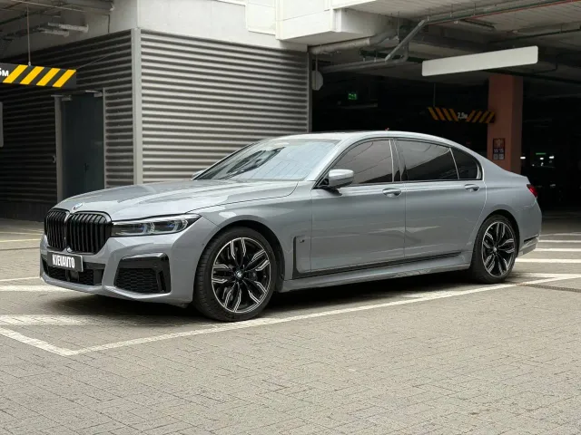 BMW 7 серії - фото 1