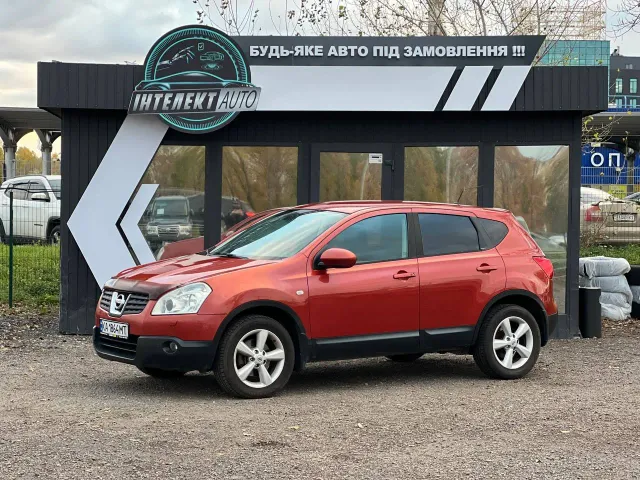 Nissan Qashqai - фото 1