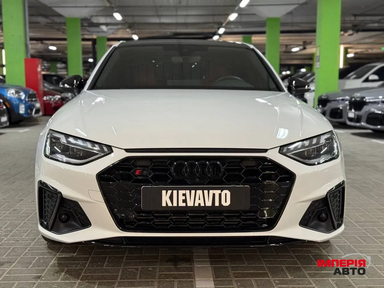 Audi S4 - фото 11