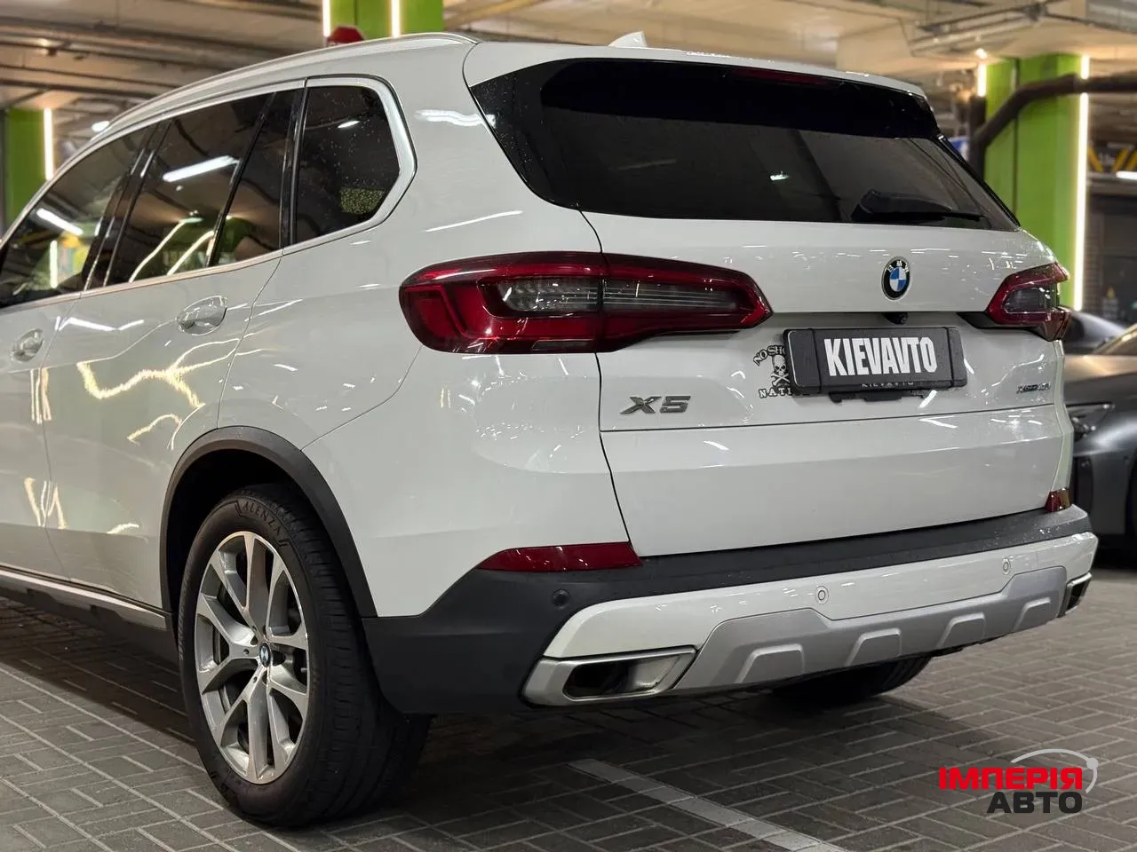 BMW X5 - фото 6
