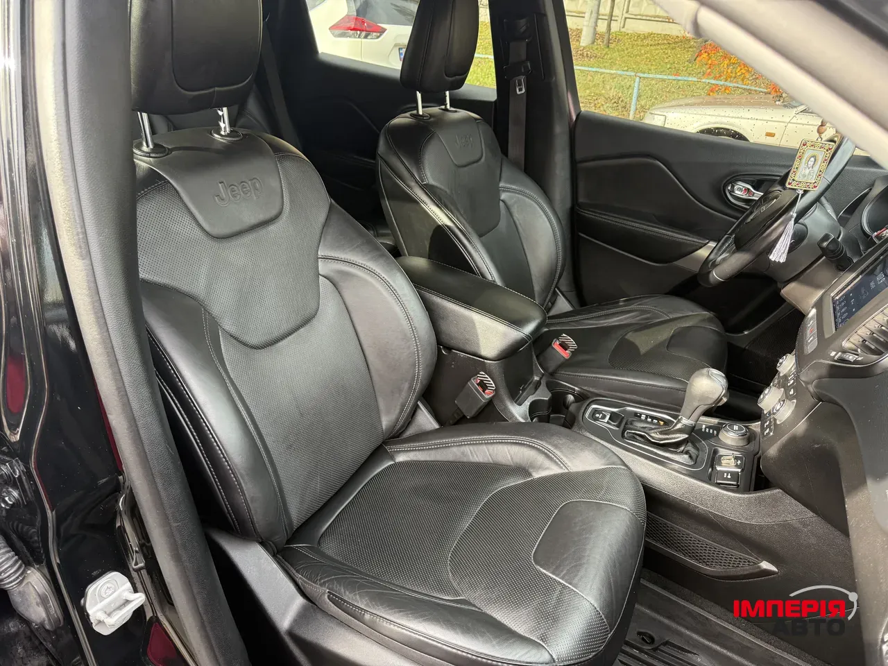 Jeep Cherokee - фото 26