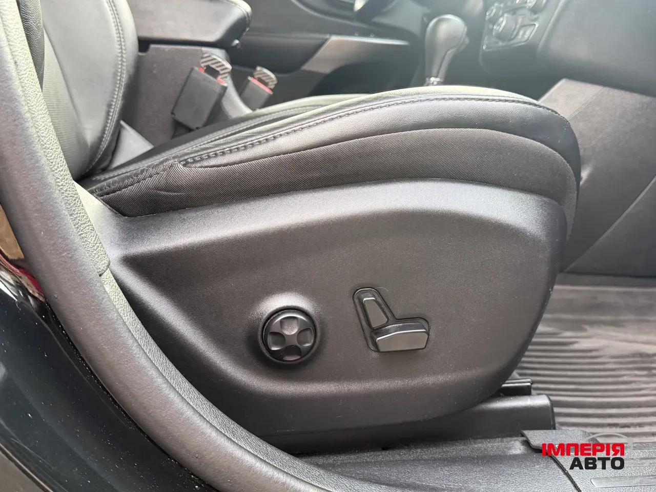 Jeep Cherokee - фото 5