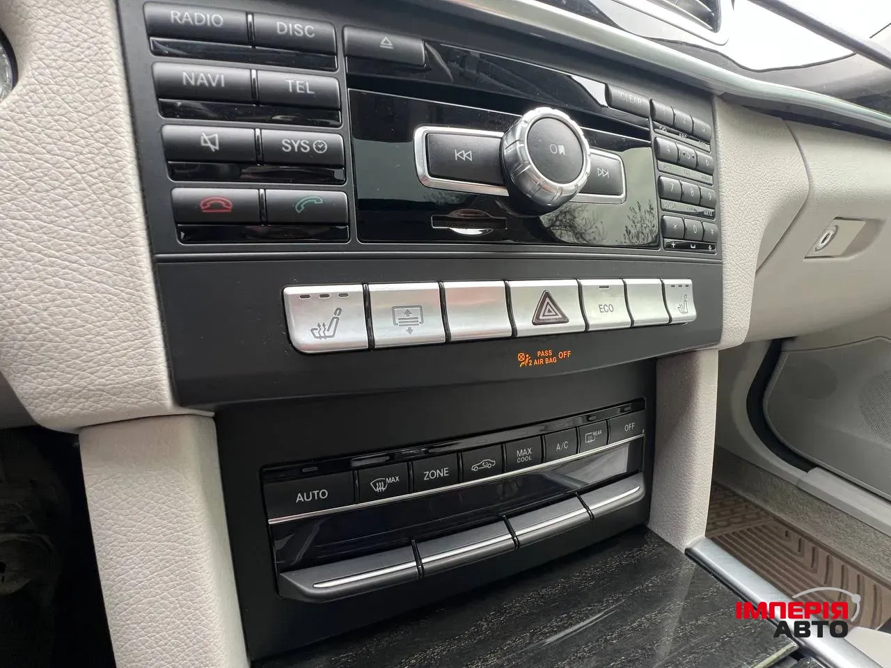 Mercedes-Benz E-Класс - фото 32