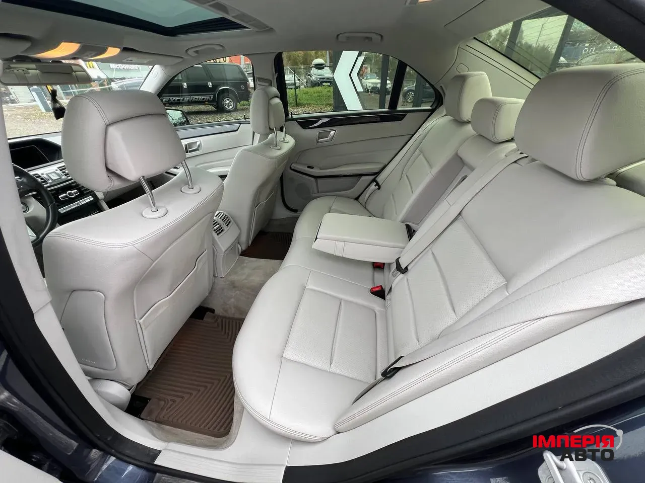 Mercedes-Benz E-Класс - фото 20