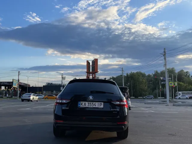 Skoda Superb - фото 5
