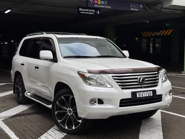 Lexus LX - фото 5
