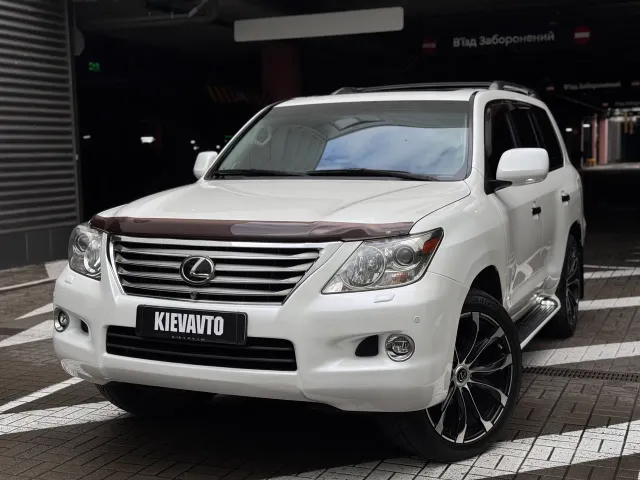 Lexus LX - фото 2