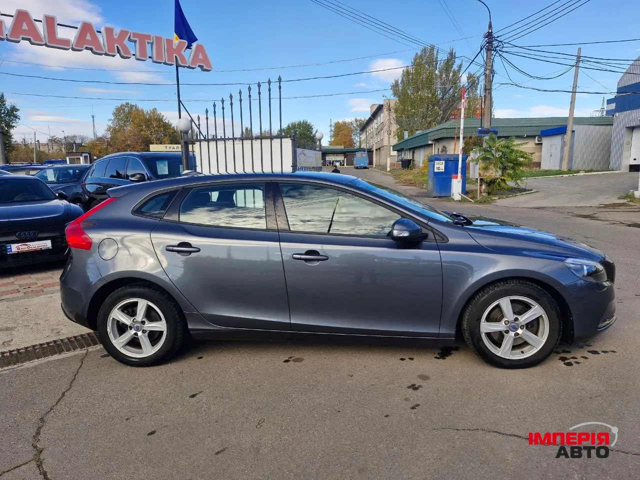 Volvo V40 - фото 4