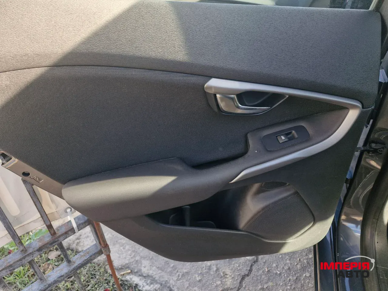 Volvo V40 - фото 21