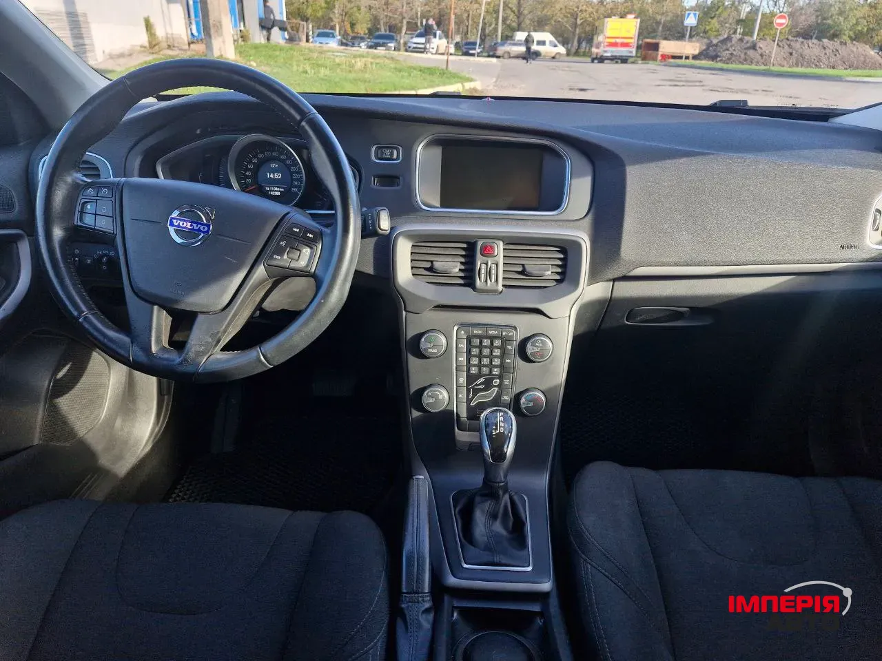 Volvo V40 - фото 24