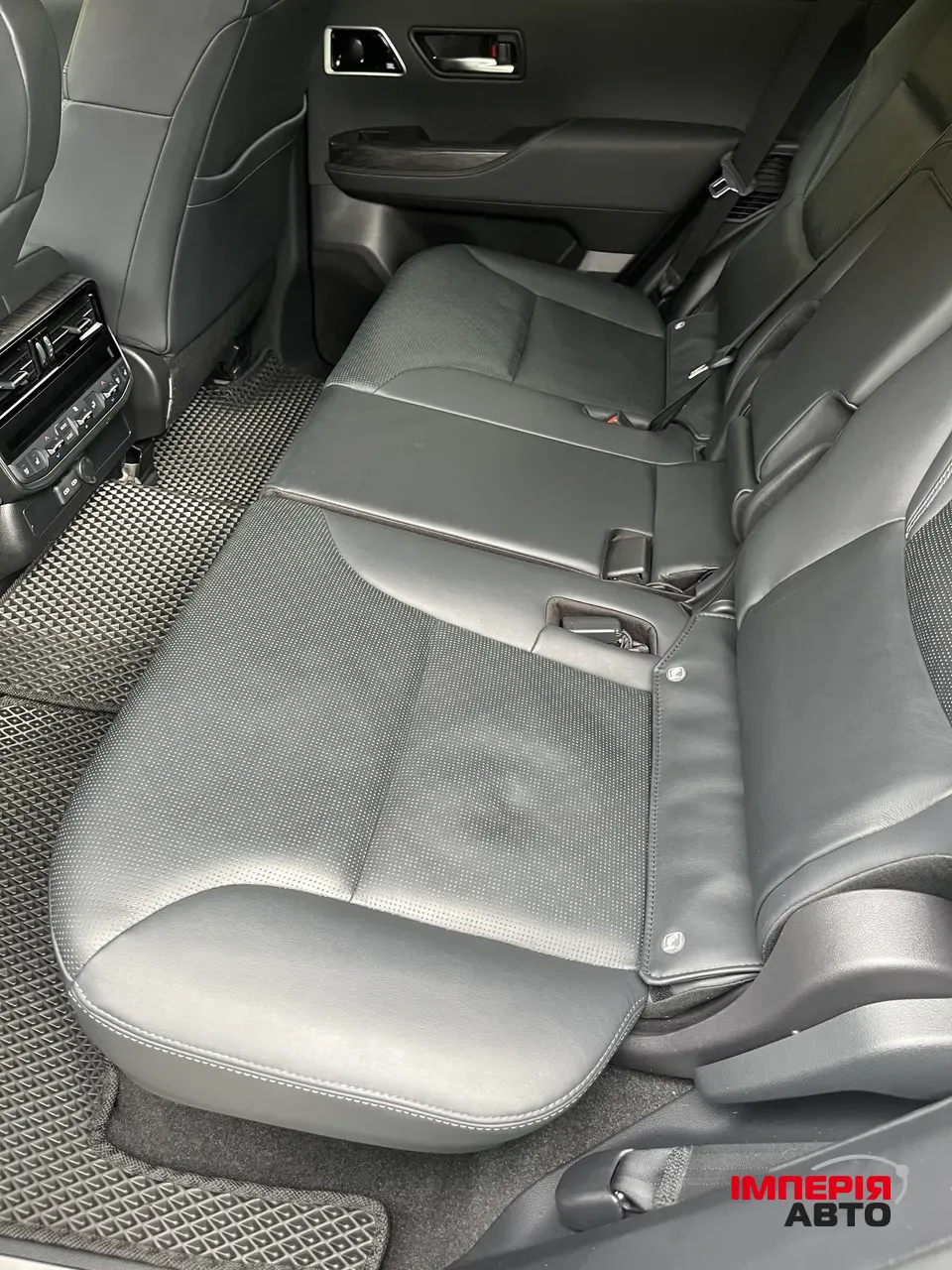 Toyota Land Cruiser - фото 9