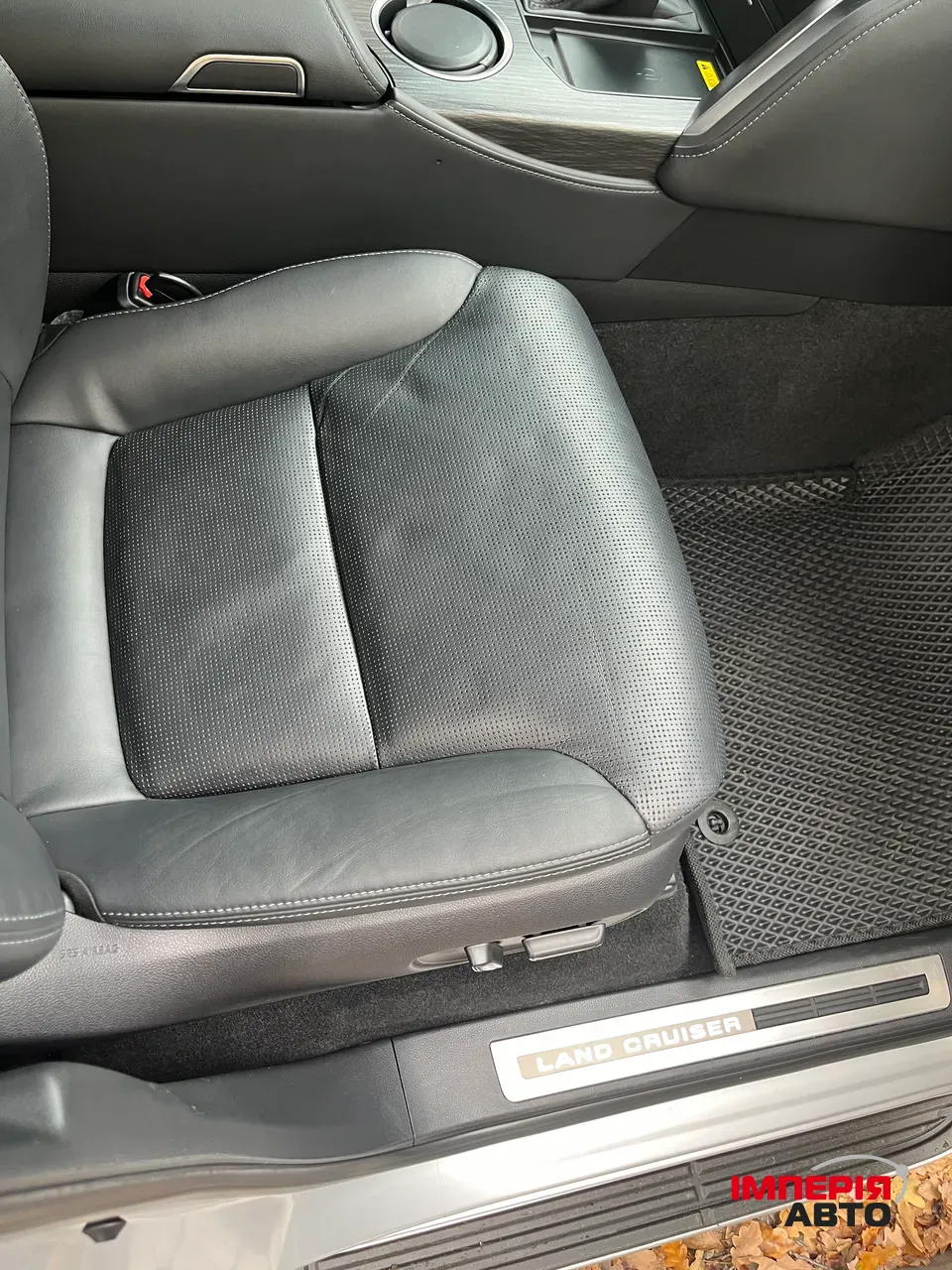 Toyota Land Cruiser - фото 14