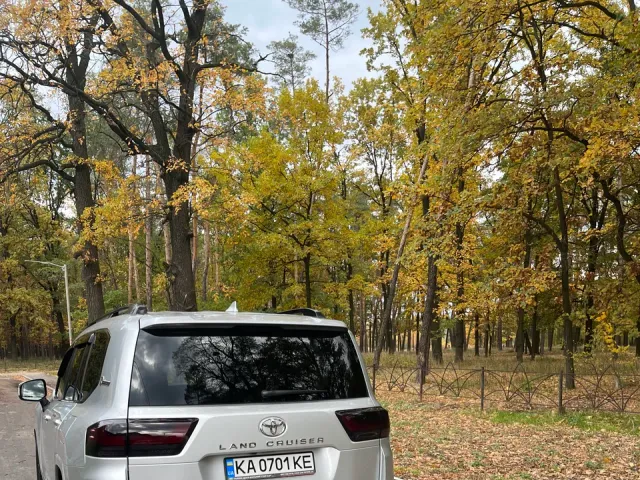 Toyota Land Cruiser - фото 3