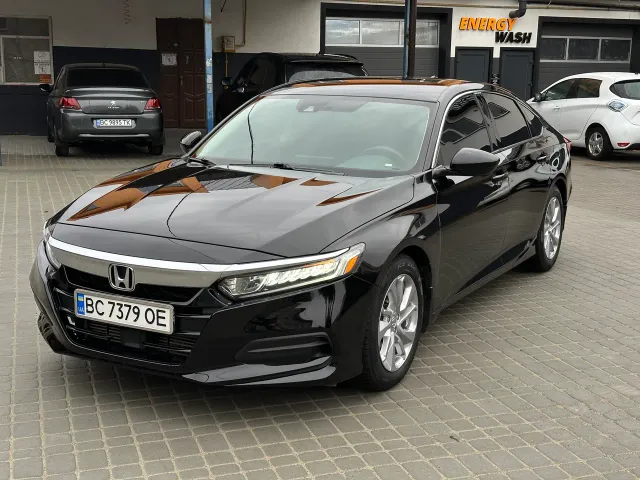 Honda Accord - фото 1