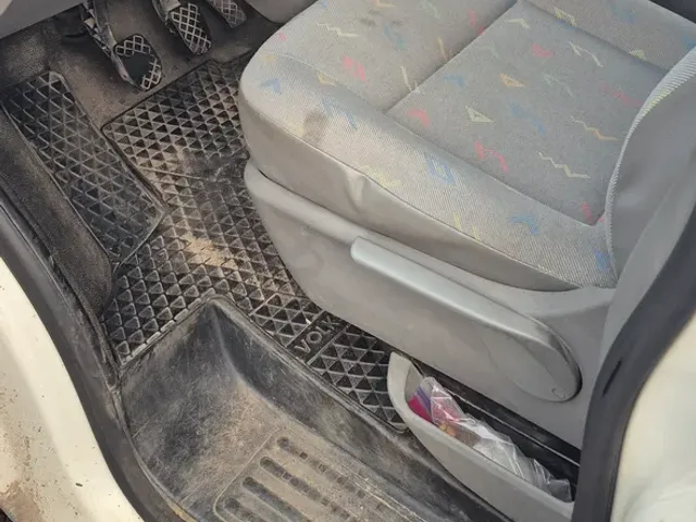 Volkswagen Transporter - фото 5