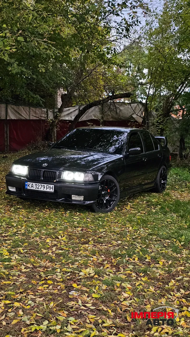 BMW 3 серії - фото 1