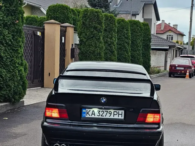 BMW 3 серії - фото 2