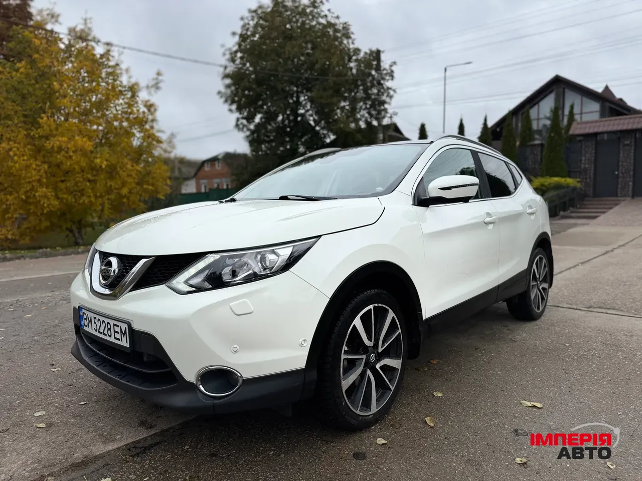 Nissan Qashqai - фото 1