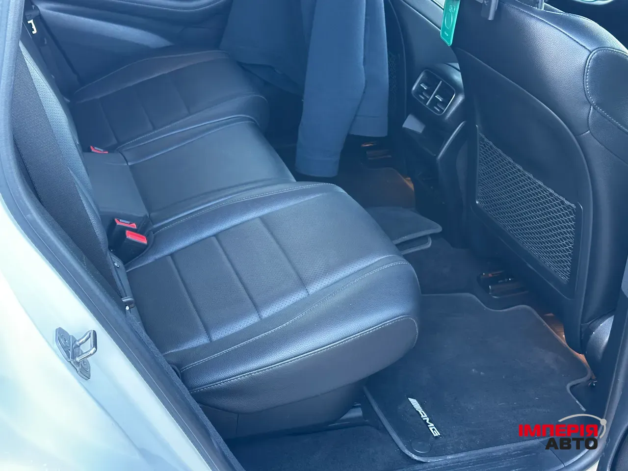 Mercedes-Benz GLS - фото 12