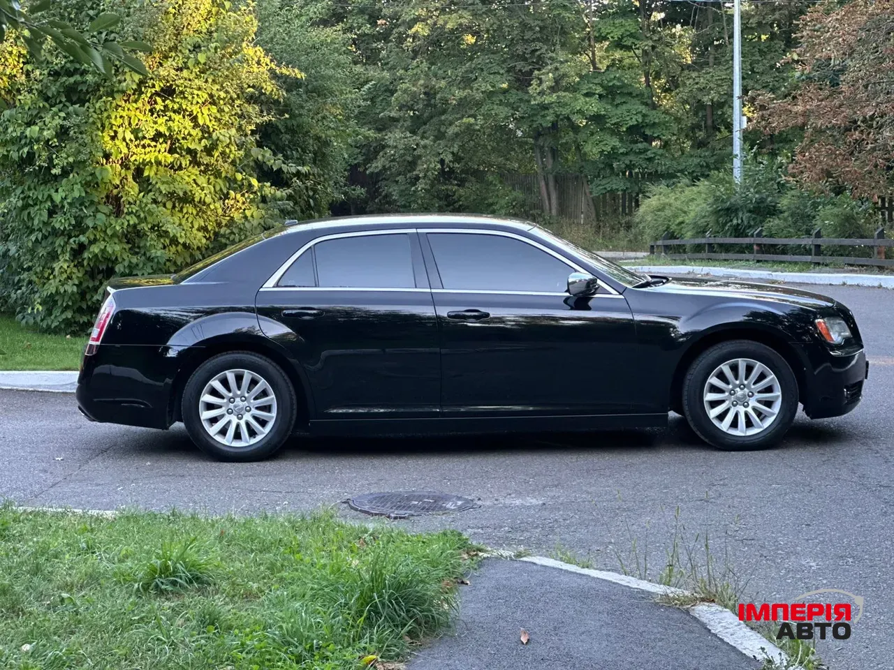 Chrysler 300C - фото 4