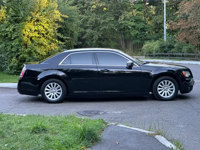 Chrysler 300C - фото 4