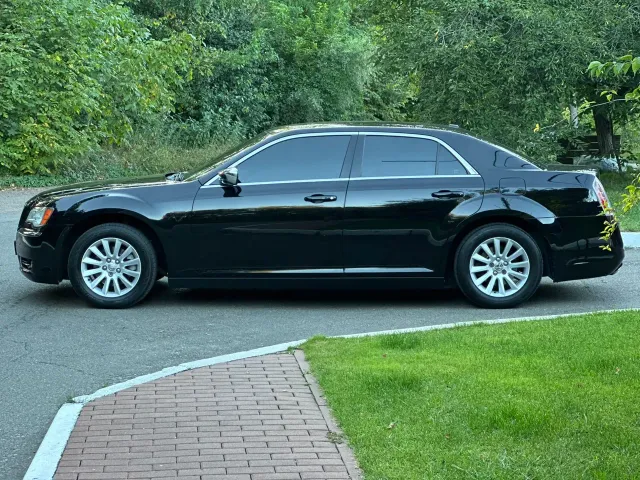 Chrysler 300C - фото 5
