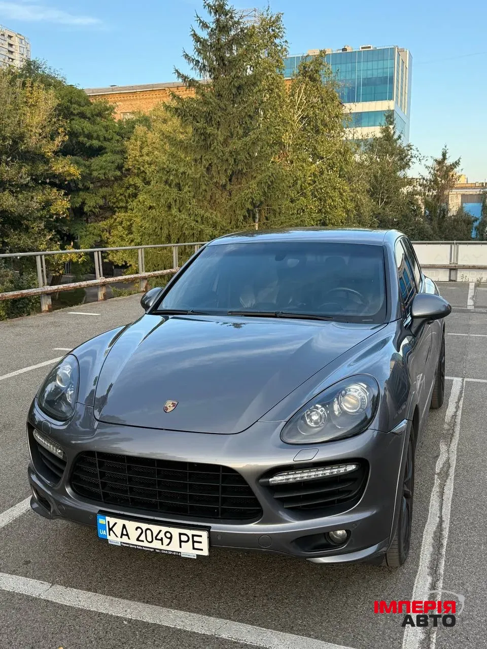 Porsche Cayenne - фото 1