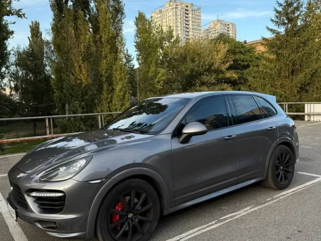 Porsche Cayenne - фото 2