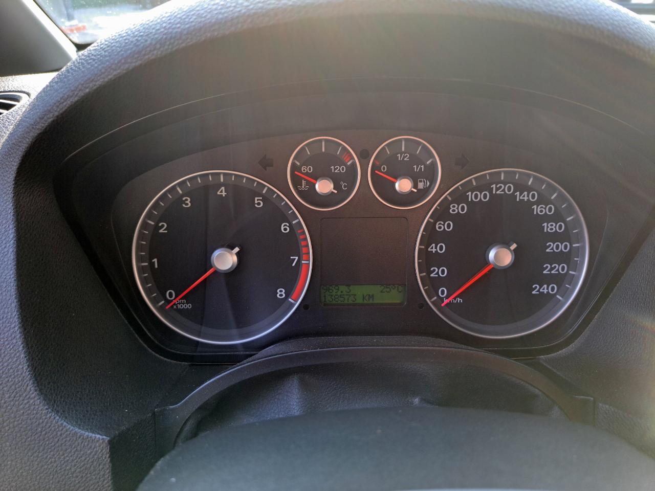 Ford C-MAX - фото 6