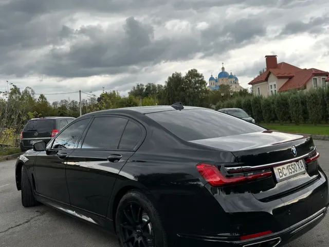 BMW 7 серії - фото 5