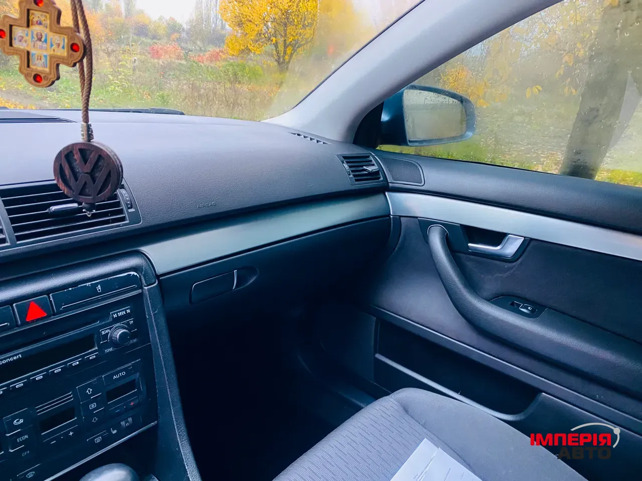 Audi A4 - фото 12