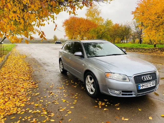 Audi A4 - фото 1