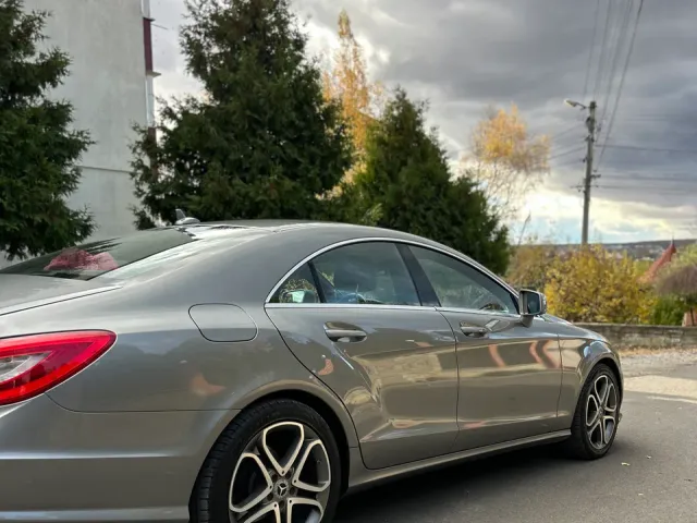 Mercedes-Benz CLS - фото 4