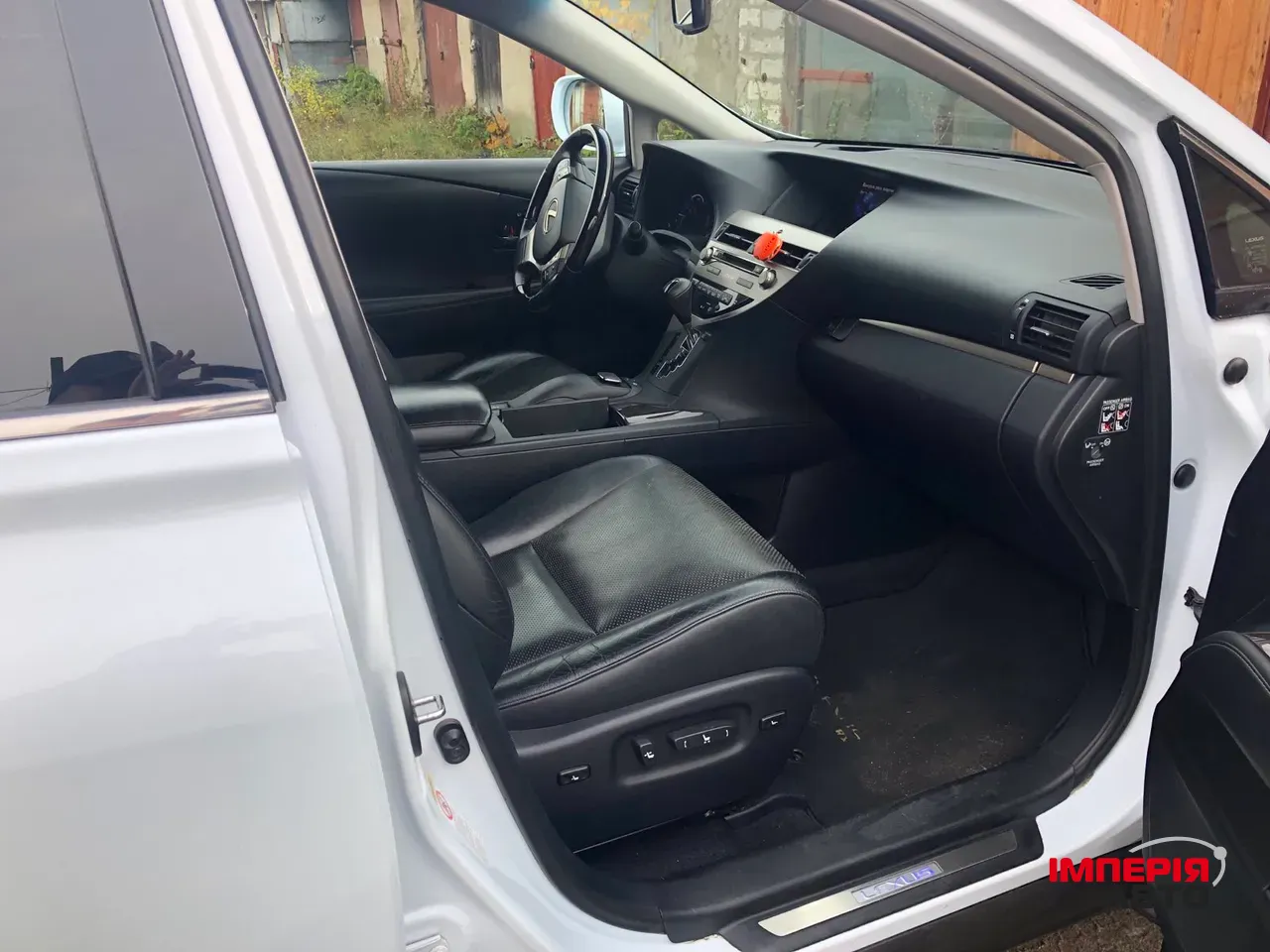 Lexus RX - фото 7