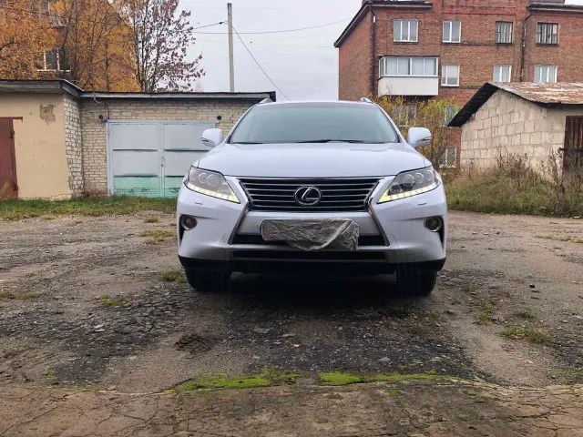 Lexus RX - фото 1