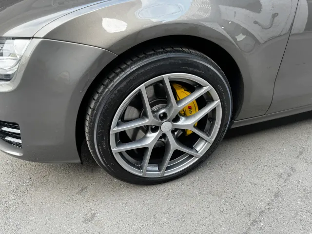 Audi A7 - фото 5