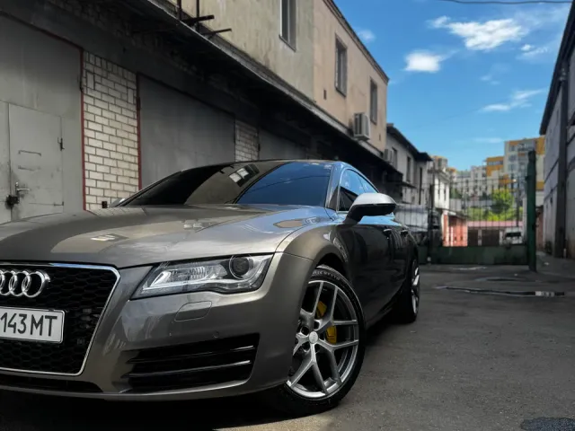 Audi A7 - фото 1
