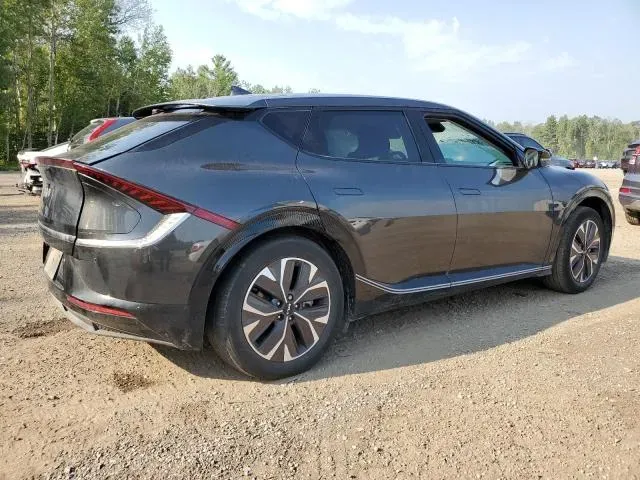 Kia EV6 - фото 2