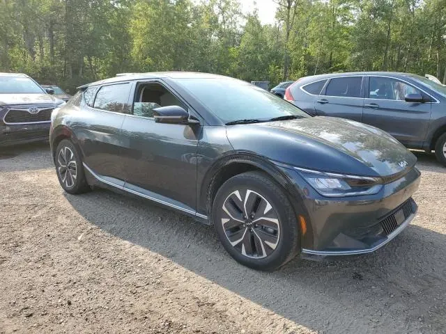 Kia EV6 - фото 1