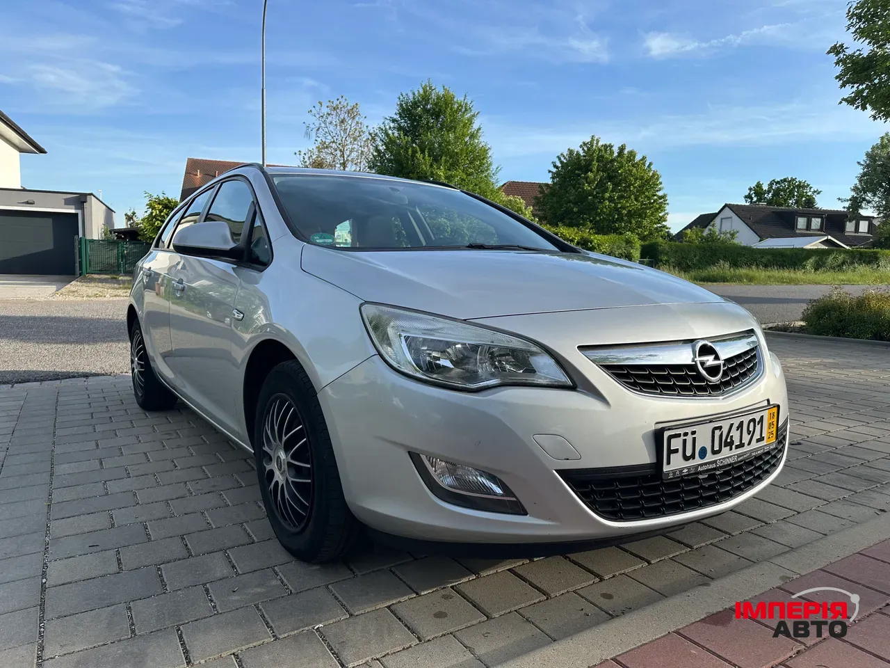 Opel Astra - фото 1