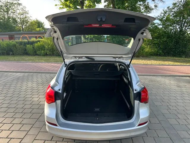 Opel Astra - фото 4