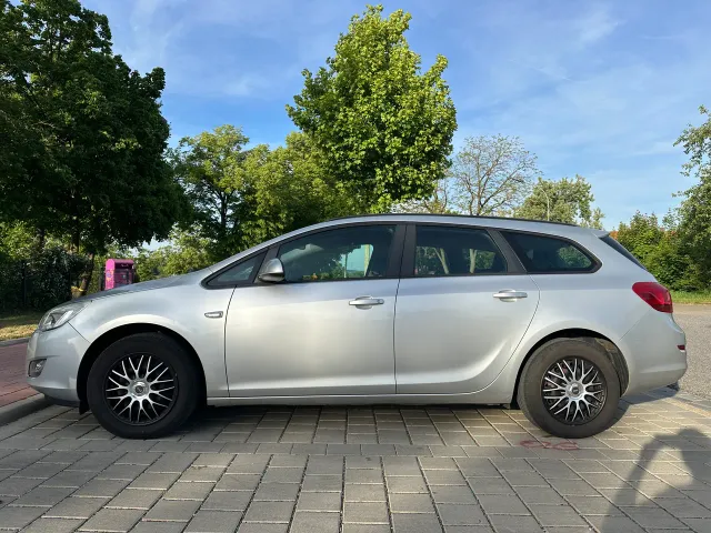 Opel Astra - фото 3