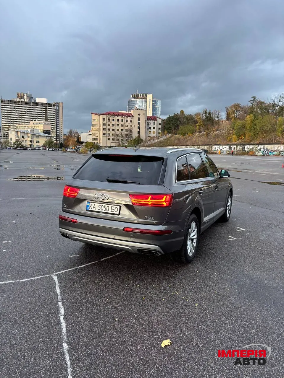Audi Q7 - фото 10