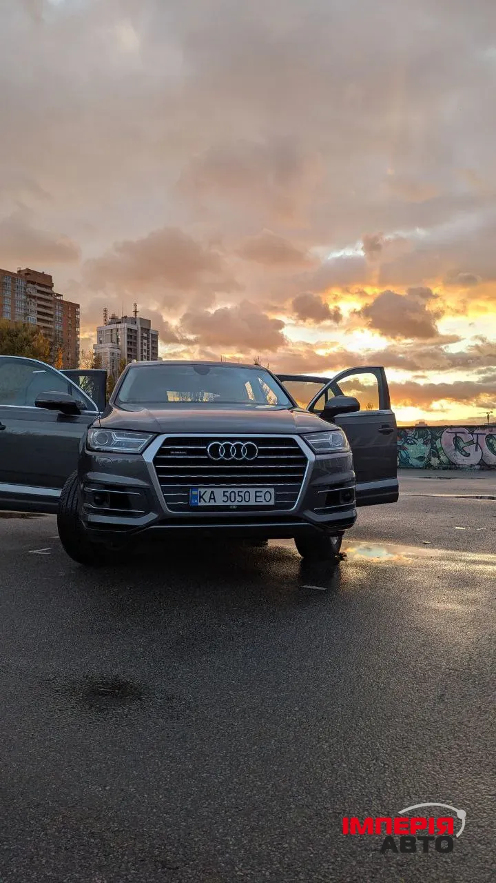 Audi Q7 - фото 7