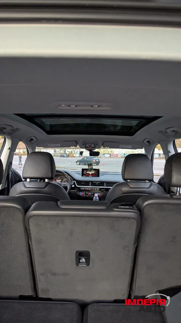 Audi Q7 - фото 15