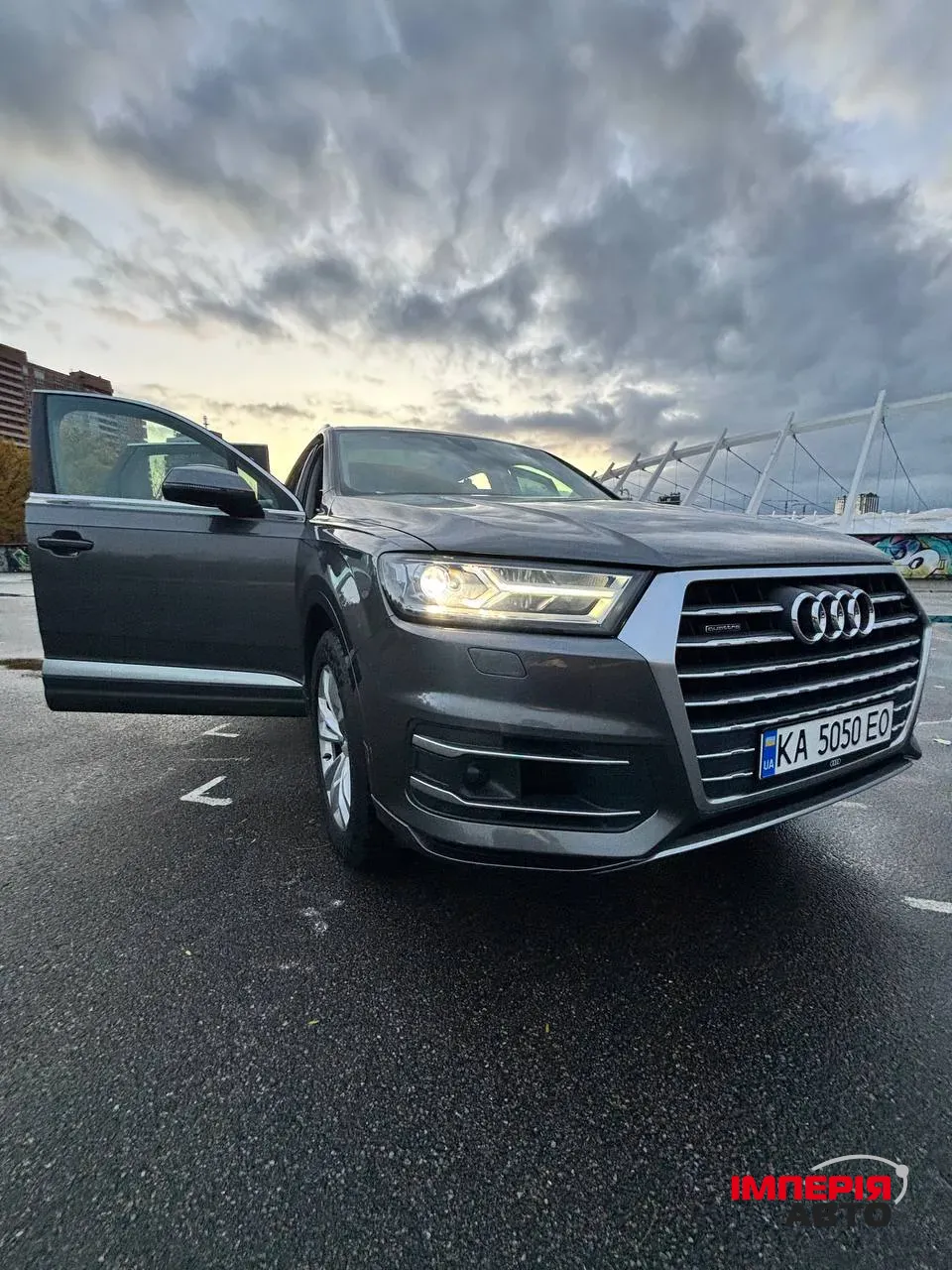 Audi Q7 - фото 12